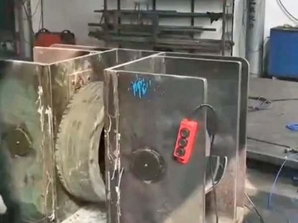 輪胎拔鋼絲機(jī)